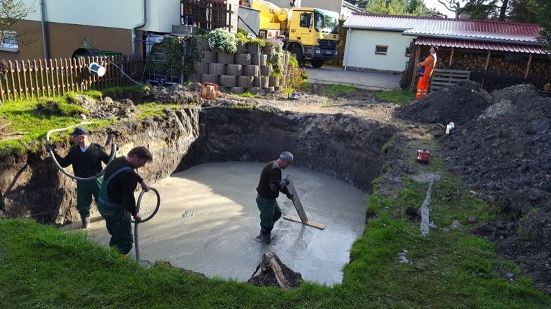 Referenz - Bau eines Pool in Lützen von Swimmingpool24